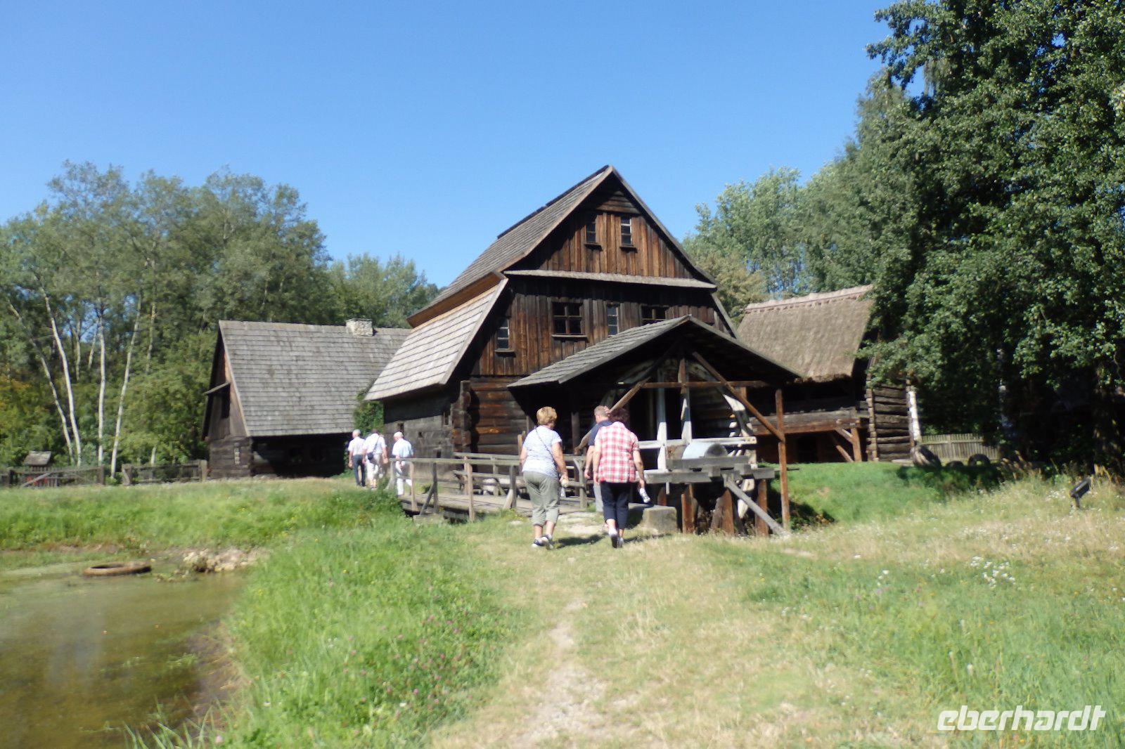 eine alte Mühle im Freilichtmuseum