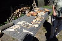 Handwerker bieten ihre Erzeugnisse an