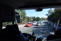 Enge Strassen und viele Auto`s - Frank hat es nicht leicht mit dem Bus