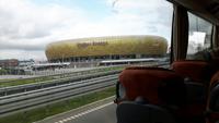 Das Stadion von Danzig in den Farben des Bernsteins