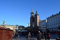 Weihnachtsmarkt, im Hintergrund die Marienkirche
