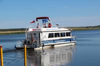 Katamaran-Bootsfahrt im Delta der Swine - Insel Karsibor