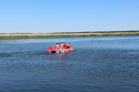 Tretbootfahrt auf der Swine auf der Insel Karsibor
