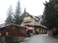 Aufstieg in Richtung Stabkirche Wang in Karpacz