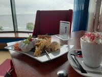 Kaffee und Kuchen im Panorama-Cafe
