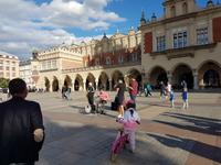 Blick zu den Tuchhallen am Rynek
