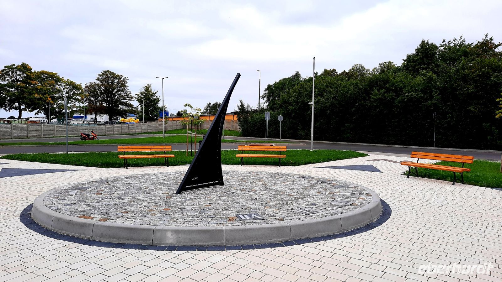 074 - Sonnenuhr in Goscino