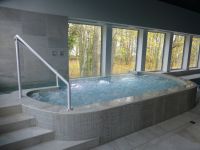 Whirpool im Spa-Bereich