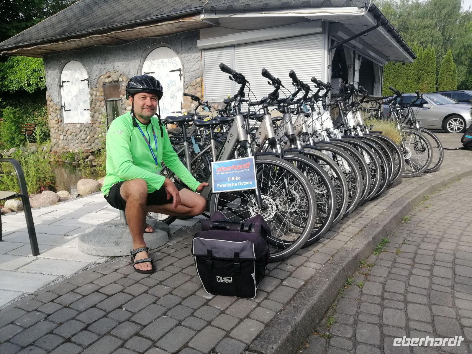 die Fahrrad-Flotte von unserem Guide Sylwester steht für uns bereit!