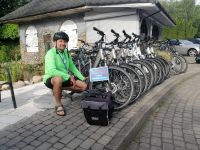 die Fahrrad-Flotte von unserem Guide Sylwester steht für uns bereit!