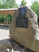 Halt am Denkmal 16. Meridian