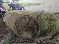 Katharinas Stein (Herzoging Katharina von Grabs), Groß Jestin (aus der Legende mit ihrem Bruder)