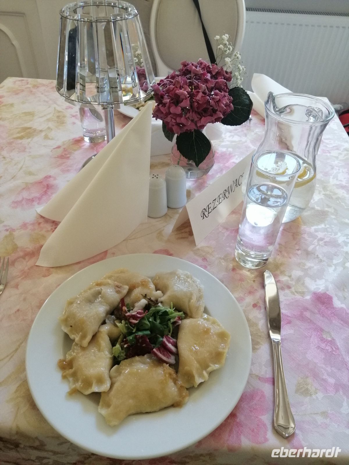 polnische Piroggen (Teigtaschen mit Fleisch und Quark)