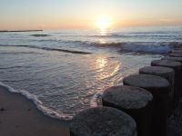 der Sonnenuntergang am Ostseestrand