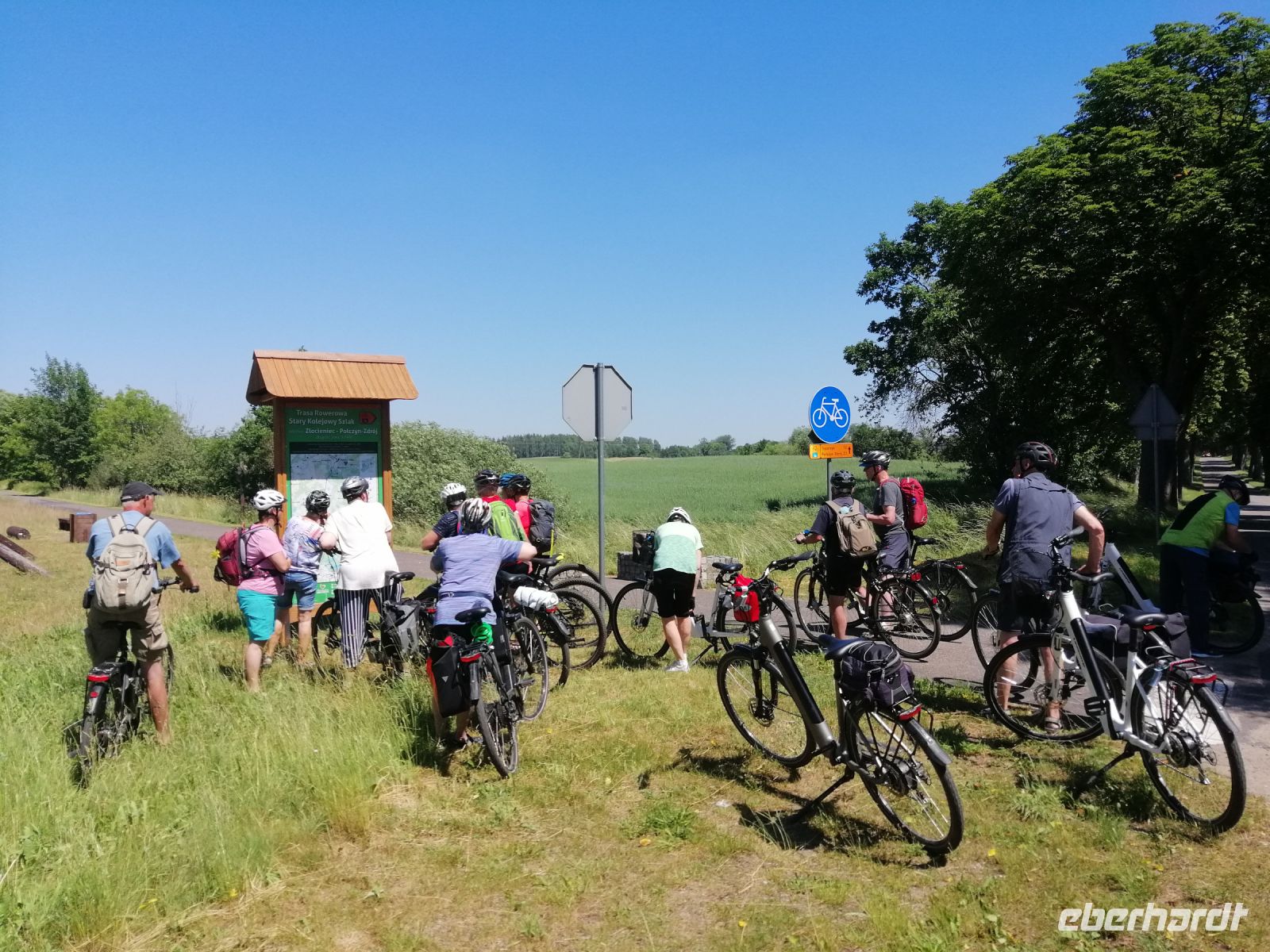 Informationsstände entlang des Fahrradweges