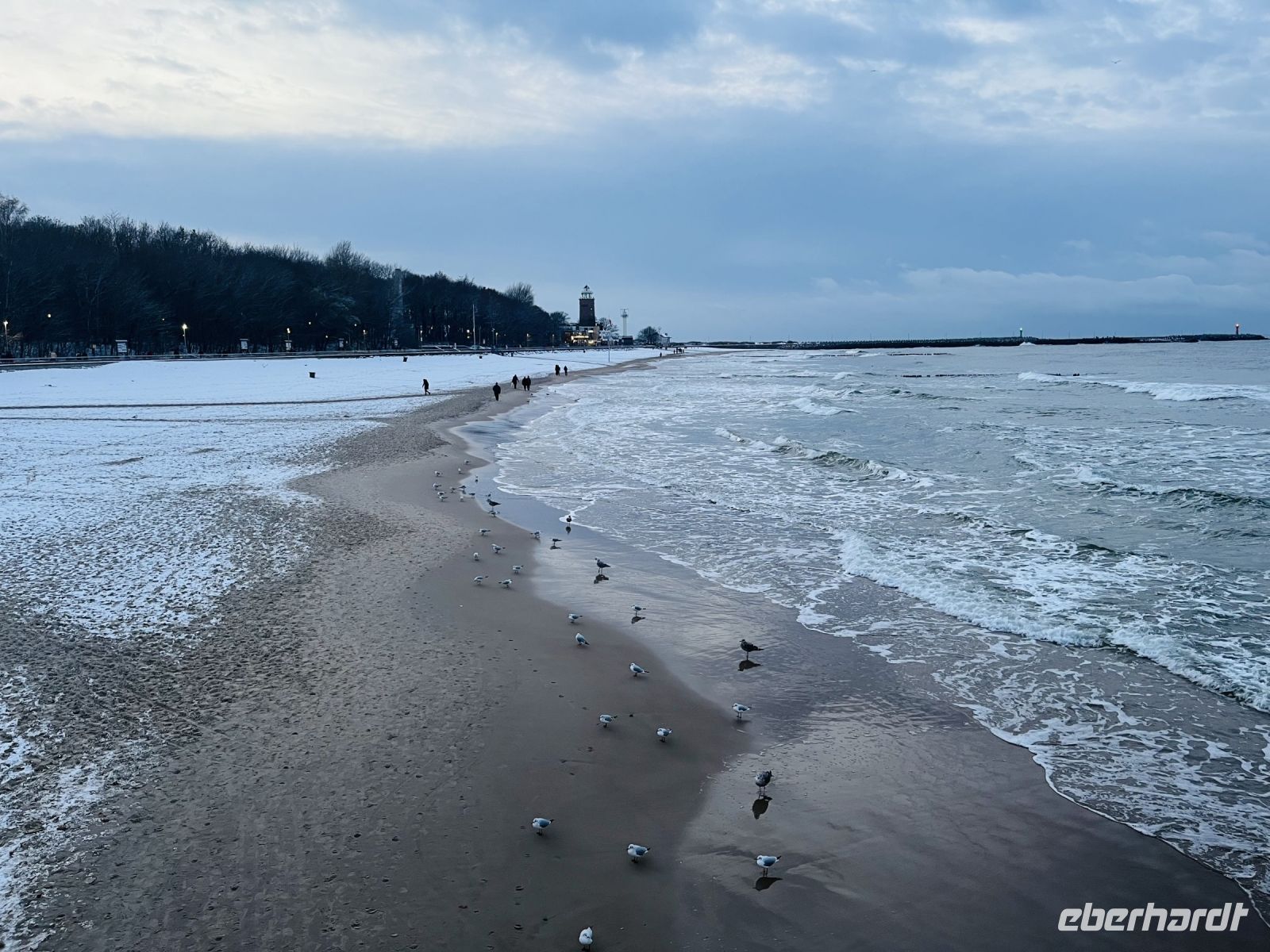 Schneetreiben am Strand von Kolberg