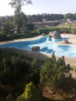 Blick vom Zimmer auf Hotelanlage- Pool 