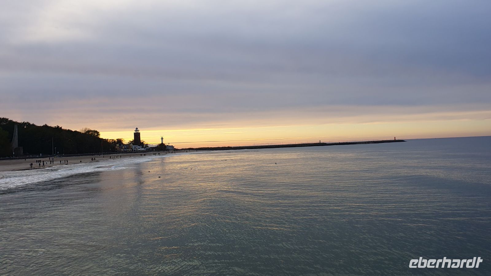 Der Leuchtturm von Kolberg am Abend 