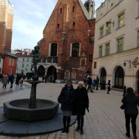 Die Gästeführerin Ewa Gulak und die Reisebegleiterin Alicia Eckert