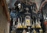Altar mit dem  Bildnis der Schwarzen Madonna im Kloster Jasna Gora &ndash; &copy; Falk Rätzer (Eberhardt TRAVEL)