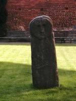 Eine alte Skulptur aus der Zeit der Pruzzen