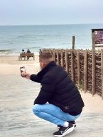 Reisebegleiter bei der Arbeit