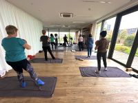 Pilates in der Reisegruppe 