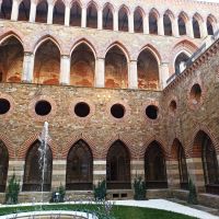 Kamenz [poln. Kamieniec Zabkowicki]: Palast von Marianna Oria*ska