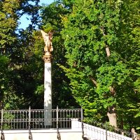 Kamenz [poln. Kamieniec Zabkowicki]: Palast von Marianna Oria*ska