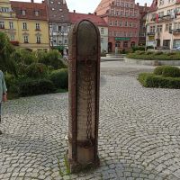 Bad Reinherz [poln. Duszniki Zdrój]: Rundgang: Schandpfahl