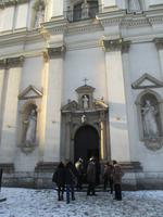 Eingang zur Kirche des Bernhardiner-Klosters
