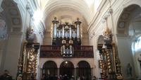 Die prunkvolle Orgel im Berhardiner-Kloster in Krakau