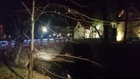 Ankunft am Abend am Schloss