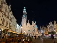 Blick vom Großen Ring auf das Rathaus