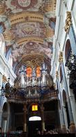 Blick zur Orgel in der Wallfahrtskirche, beim Spiel bewegen sich die Figuren zur Musik