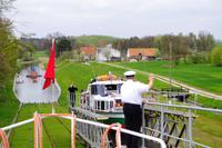Bootsfahrt auf dem Oberlandkanal
