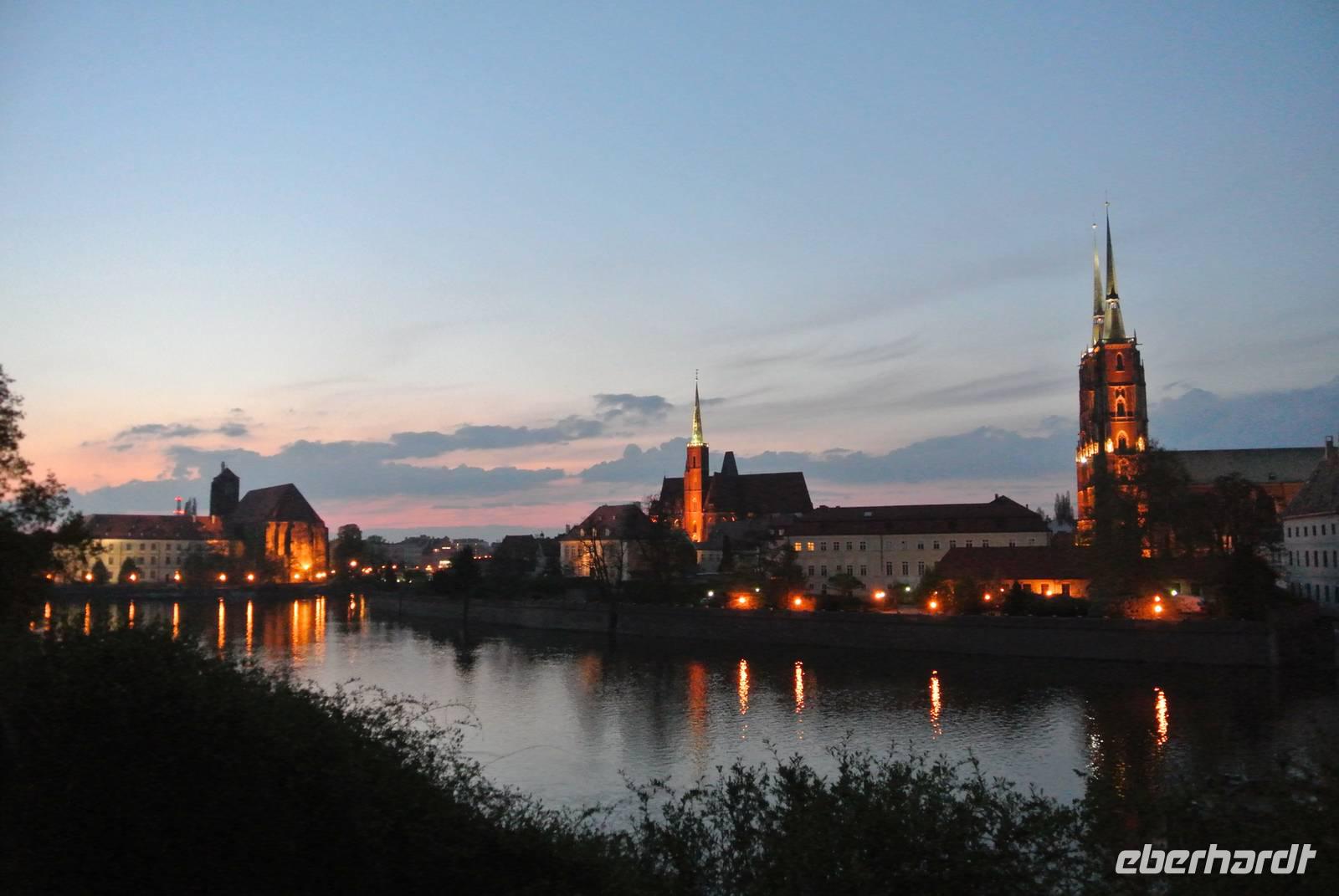 Dominsel bei Nacht