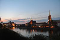 Dominsel bei Nacht