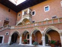 Krakau, Rundgang: Jagiellonen-Universität: Innenhof