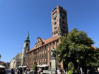 Rathaus mit Kopernikus-Denkmal