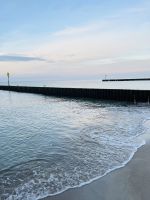 Strand in der Dämmerung