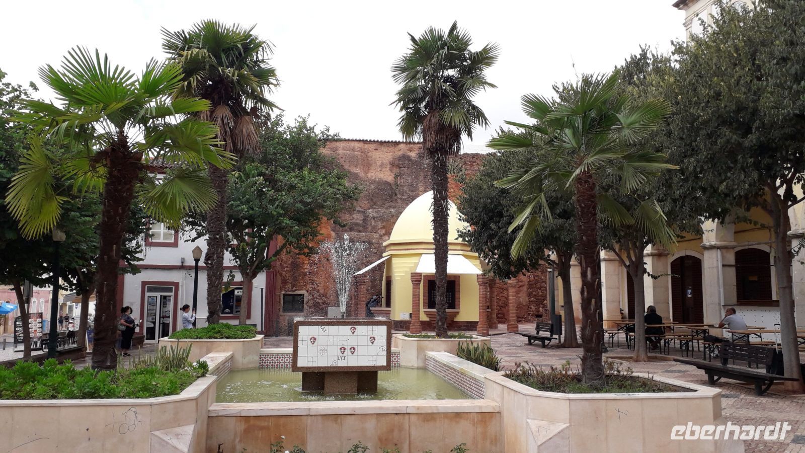 Der Platz vor dem Rathaus in Silves
