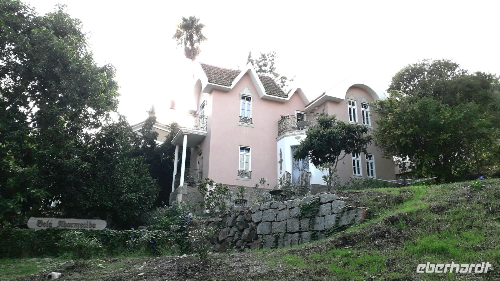 Das Dornrösschen-Schloss in Monchique