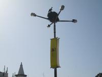 hoch gebaut