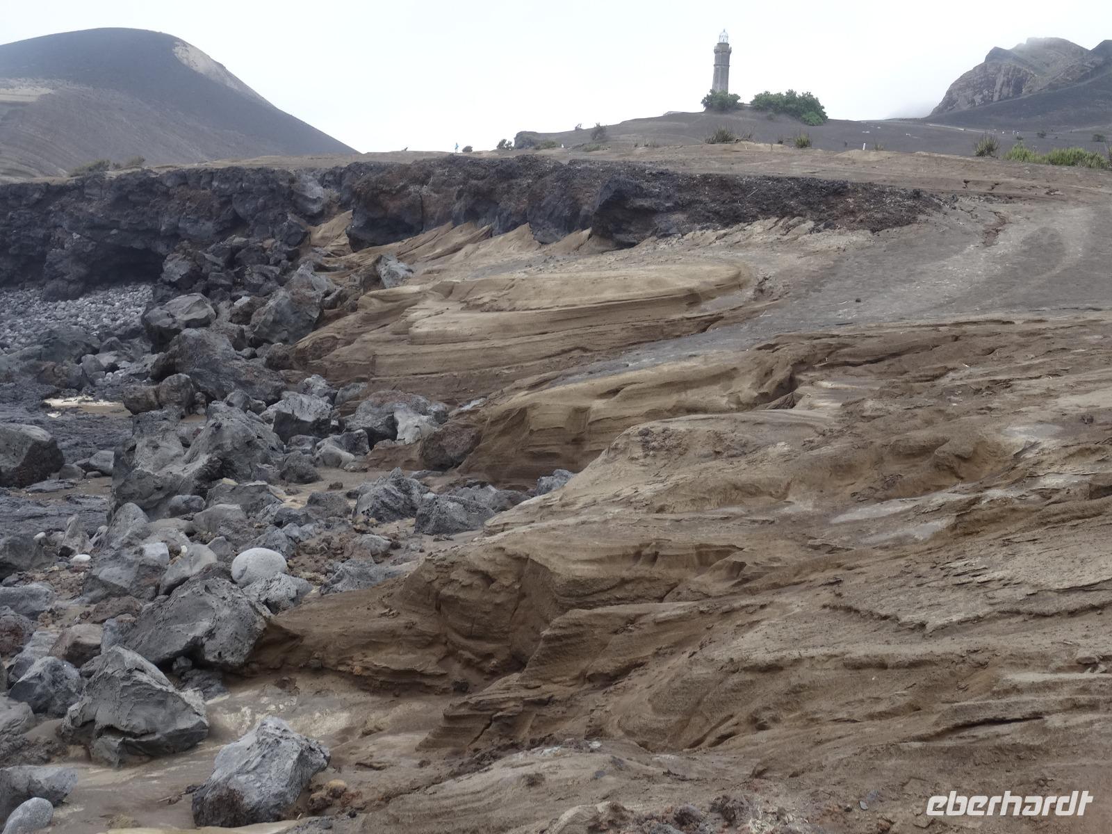 Ponta dos Capelinhos - am Strand