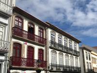 Die schönen Fassaden von Angra do Heroismo