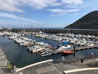 Der Hafen von Angra do Heroismo