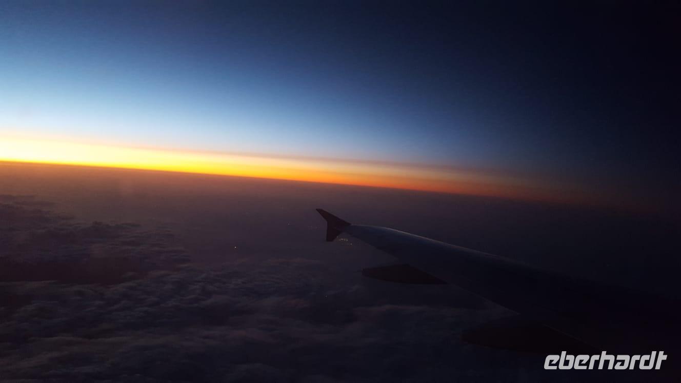 Blick aus dem Flugzeug, Abschied