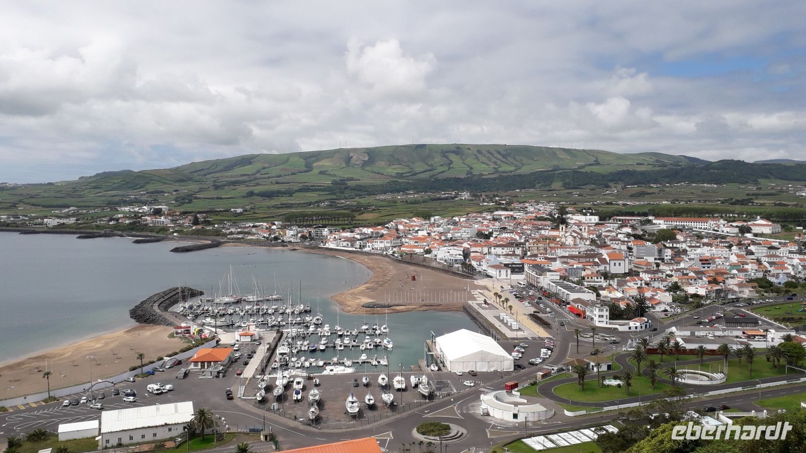 Praia da Vitoria von oben