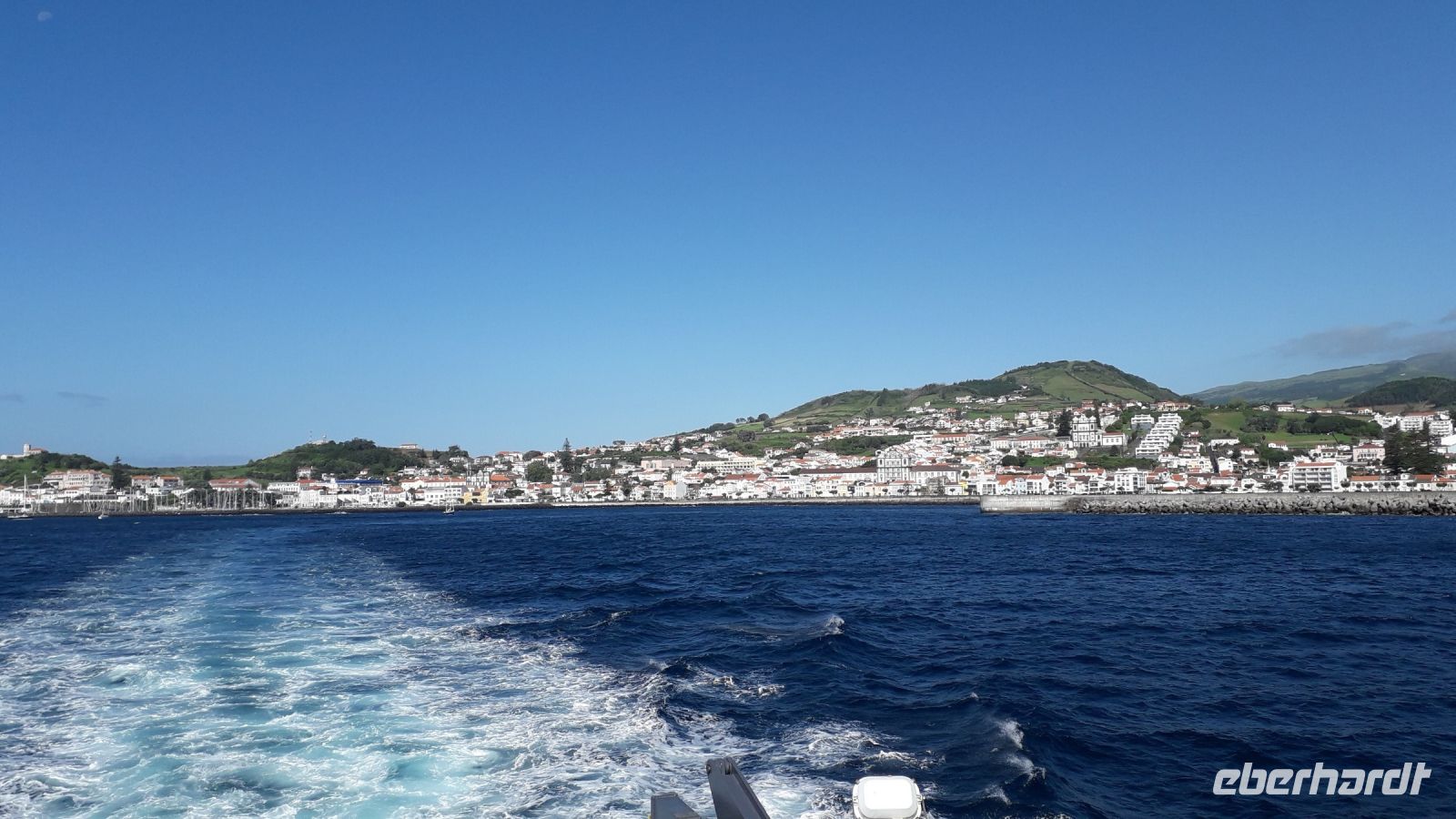 Der Hafen von Horta 